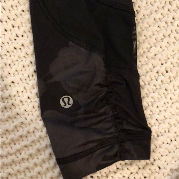 lululemon athletica Pants - Black Lululemon Leggings 7/8 length